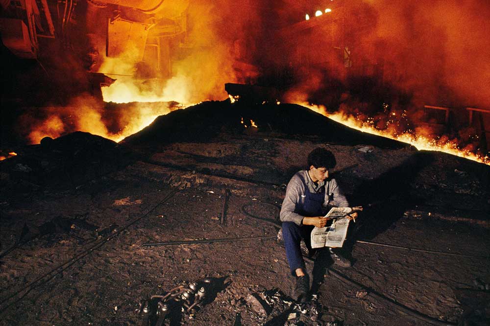 [2] Smerderevo, Serbia, 1989 © 2012-2017 Steve McCurry